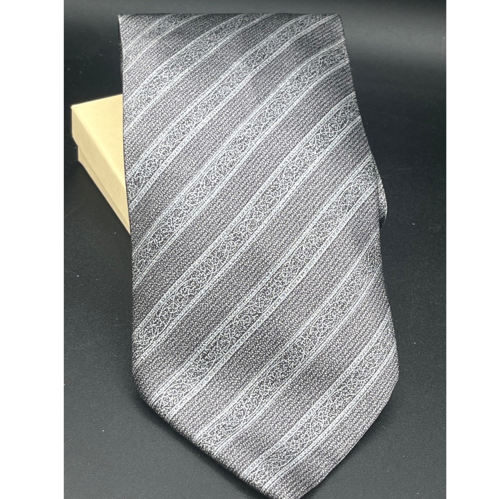 Brioni Grey Silver Diagonal Stripe Filigree Silk Tie Handmade Italy dis‎ n 1063